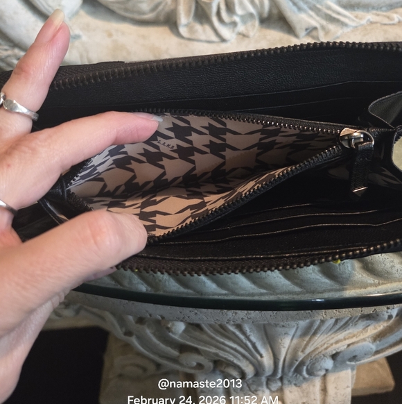 L.A.M.B. Gwen Stefani Zip Around Wallet Leather Designer Celebrity #187 - Picture 10 of 14